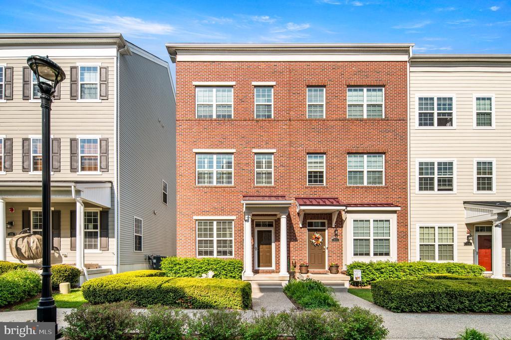 Waterside in Bensalem, PA Homes and Townhomes for Sale by Lennar