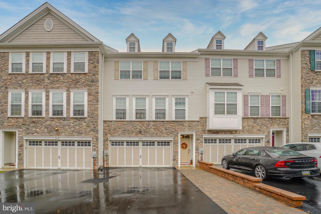 Photo of Listing #PABU2101440