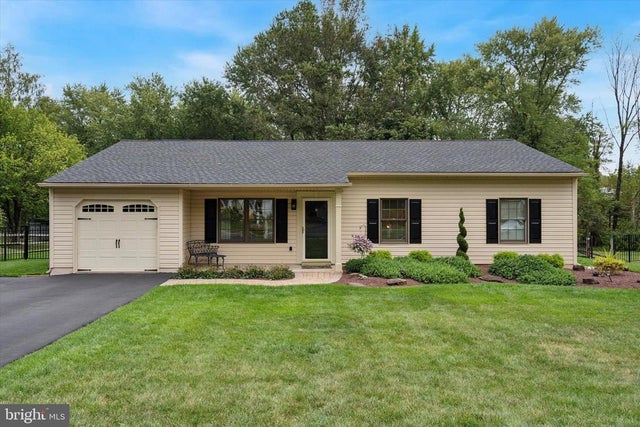 1917 Brook Ln, Jamison