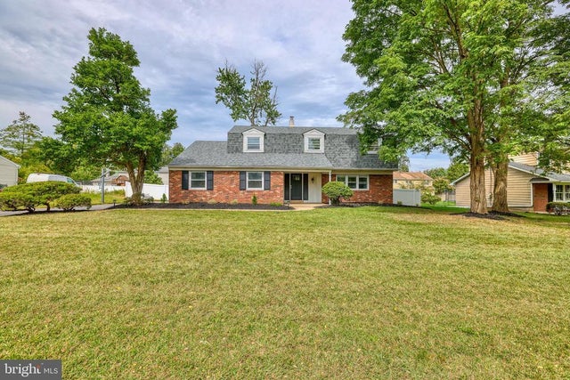 918 Edgewood Rd, Yardley