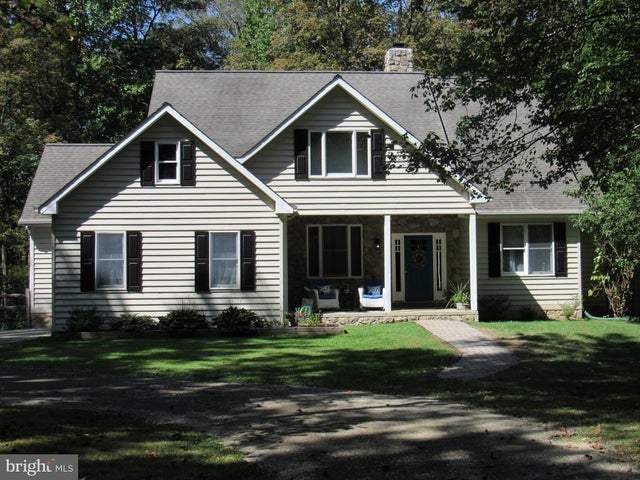 1734 Pine Ln, Quakertown