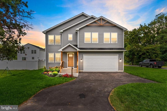 1610 Edgely Rd, Levittown