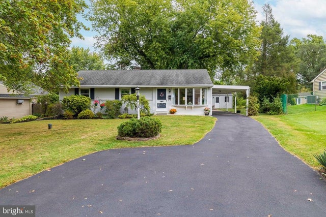 713 Mason Dr, Warminster