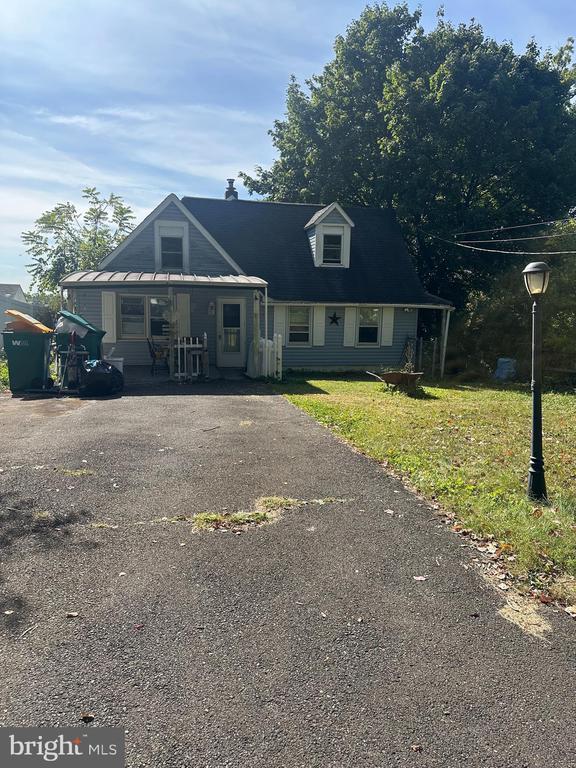 1516 Fairview Ave, Langhorne