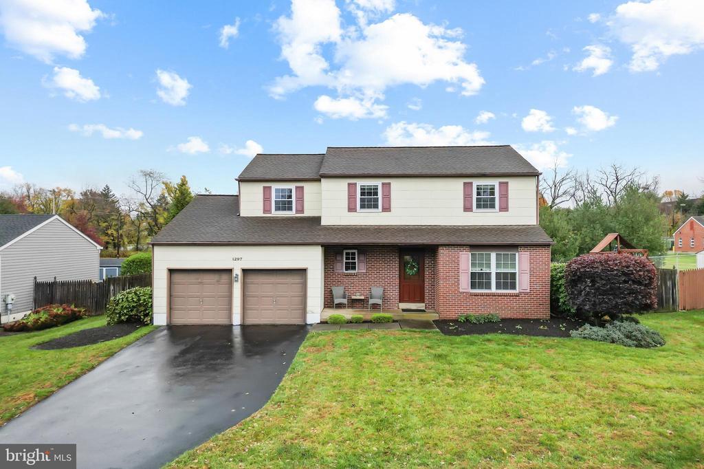 1297 Twin Streams Dr, WARMINSTER