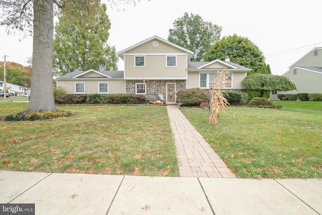 229 Walton Dr, Morrisville