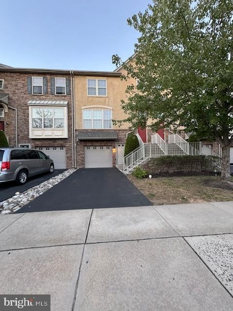 76 Lilly Dr, Feasterville Trevose