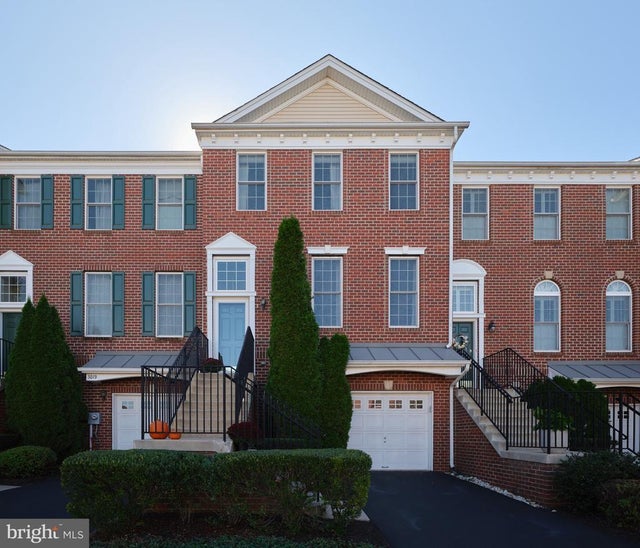 3017 E Dorchester St, Furlong