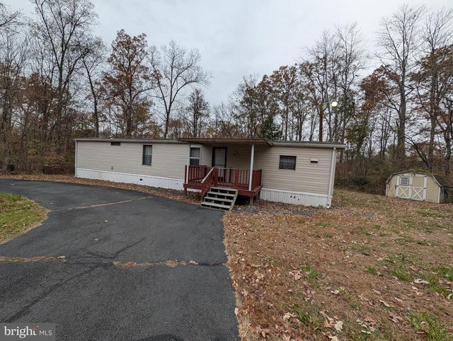 68 Rock Hill Rd, Quakertown