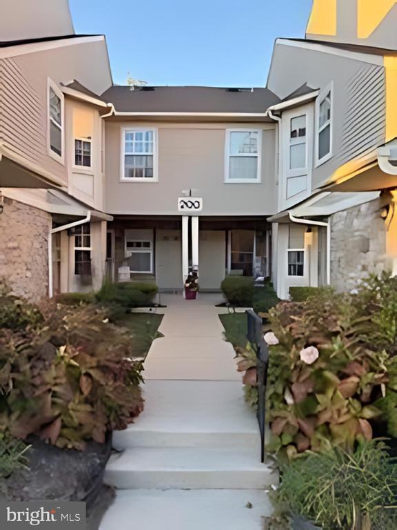 202 Andover Ct, QUAKERTOWN