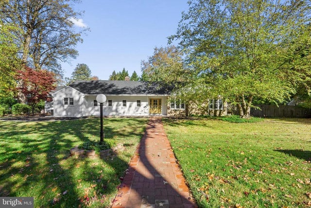 1016 Evergreen Rd, Yardley