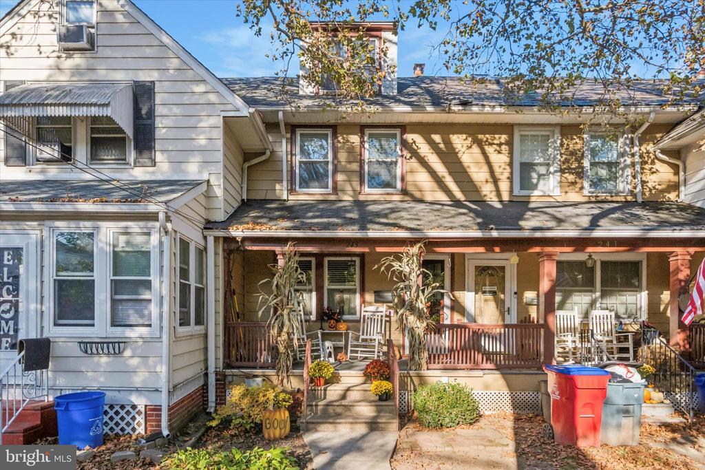 243 Monroe St, BRISTOL