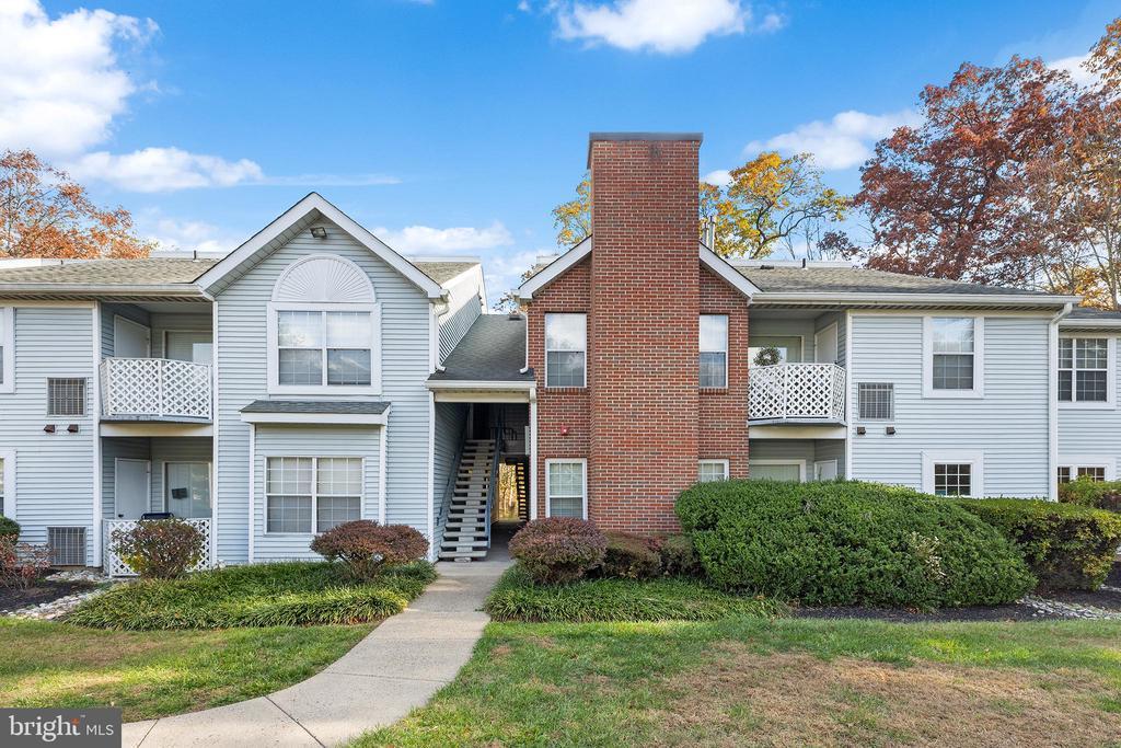 1016 Diamond Dr, NEWTOWN