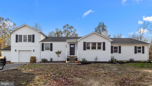 271 Stoopville Rd, Newtown