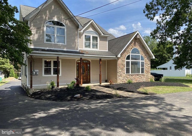 827 Hulmeville Rd, Langhorne