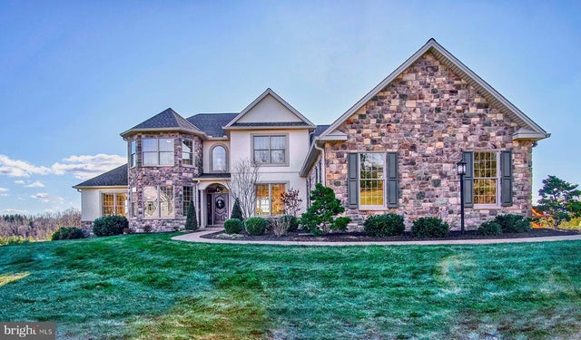 315 Pennington Dr, Mechanicsburg