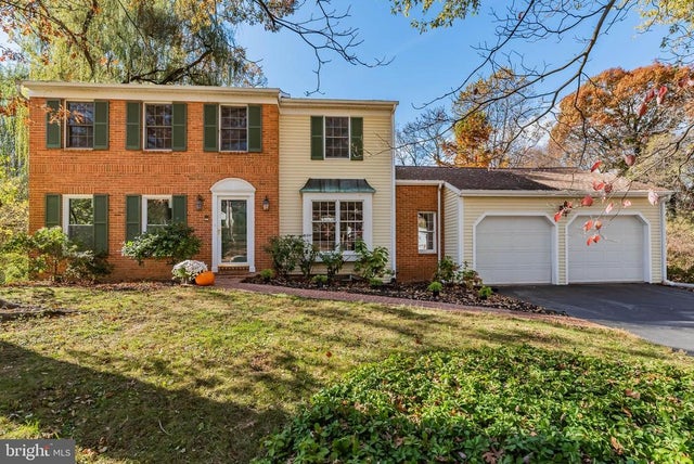 919 Woodland Dr, Lemoyne