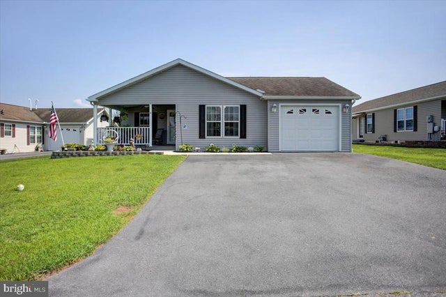 34 Michael Ct, Shippensburg