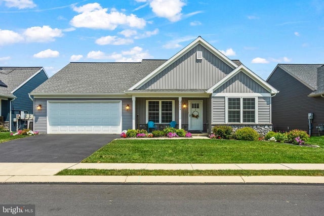 2069 Spring Wood Ln, Mechanicsburg