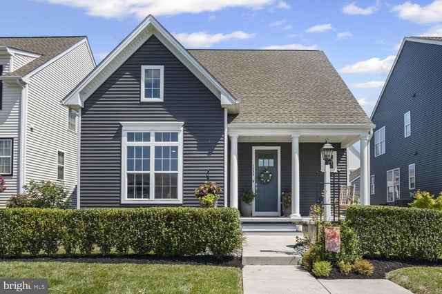 1338 Sharps Dr, Mechanicsburg