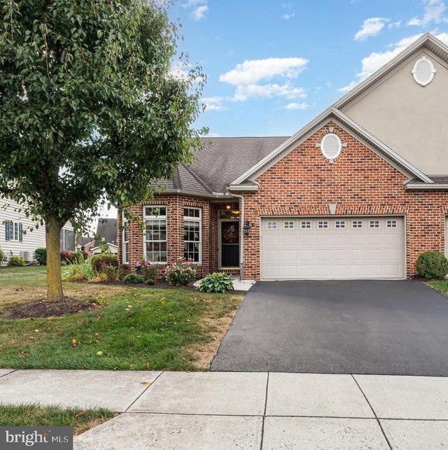 1670 Williamsburg Way, Mechanicsburg