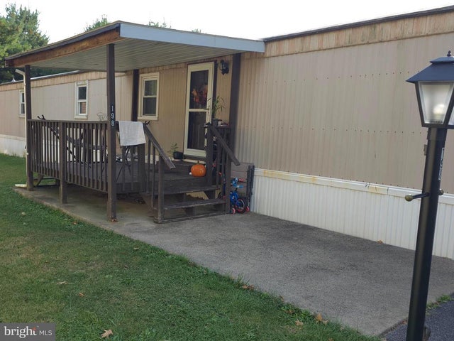 198 Shippensburg Mobile Est, Shippensburg