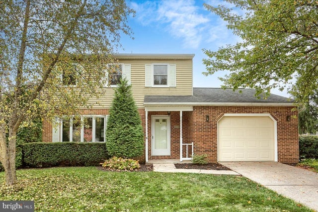 30 Edgewood Drive, Mechanicsburg