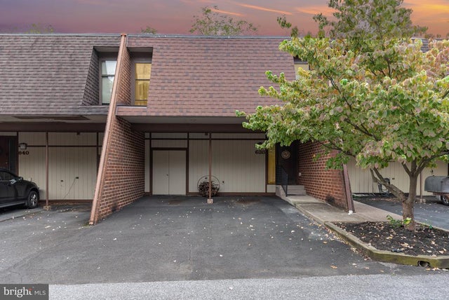 638 Cedar Ridge Lane, Mechanicsburg