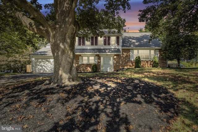 425 Deerfield Rd, Camp Hill