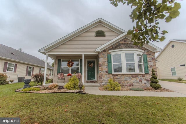 39 Colonial Court, Shippensburg