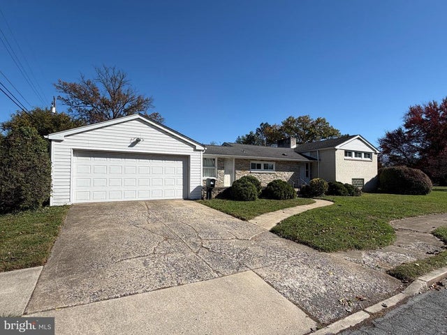 1 Colgate Dr, Camp Hill