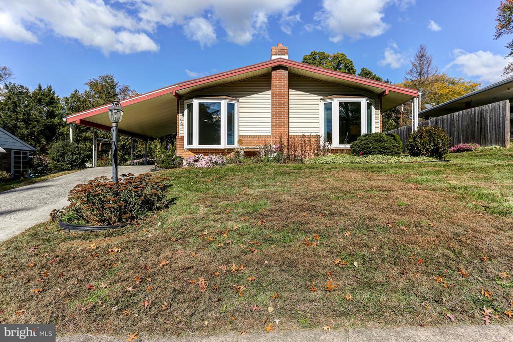 1406 Carlisle Rd, CAMP HILL