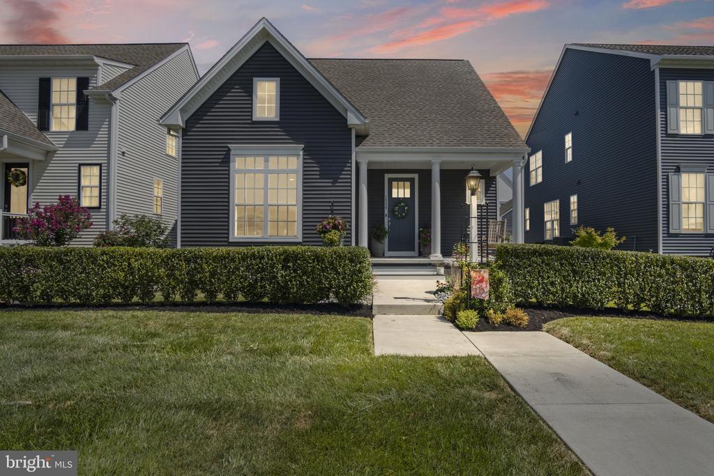 1338 Sharps Dr, MECHANICSBURG