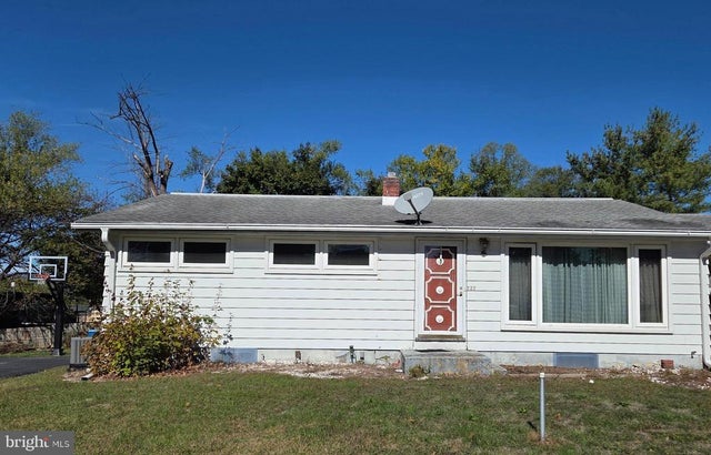 127 Lakeview Drive, Carlisle