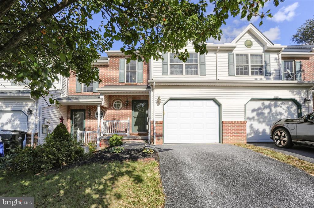 57 Keefer Way, MECHANICSBURG