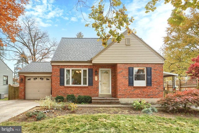 2011 Columbia Ave, Camp Hill