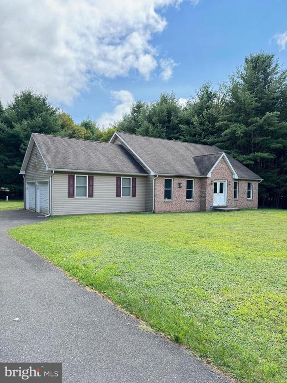 66 Hummingbird Dr, Jim Thorpe