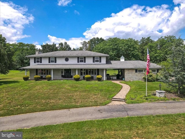 2530 Mahoning Drive W, Lehighton