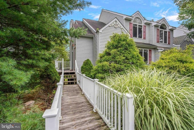 164 Laurelwoods Dr, Lake Harmony