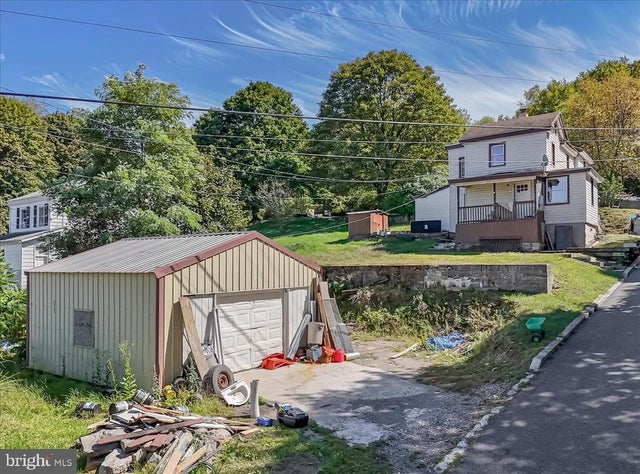 45 W Vernon St, Summit Hill