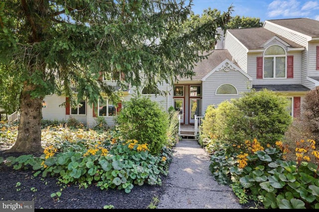 78 Laurelwoods Dr, Lake Harmony