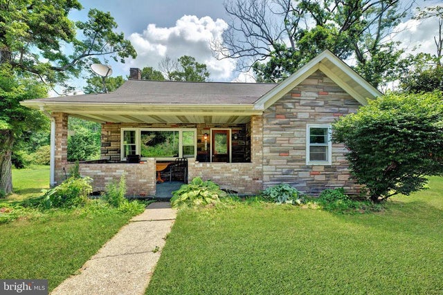 230 Old Rte 322, Wallaceton