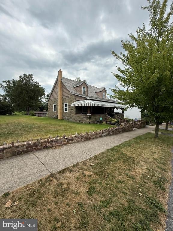 208 S Pennsylvania Ave, Centre Hall