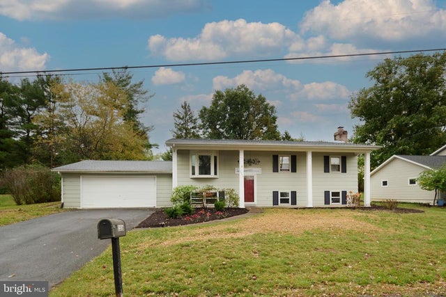 1516 Elizabeth Rd, State College