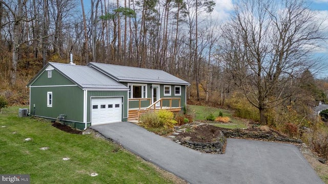 419 Pike St, State College