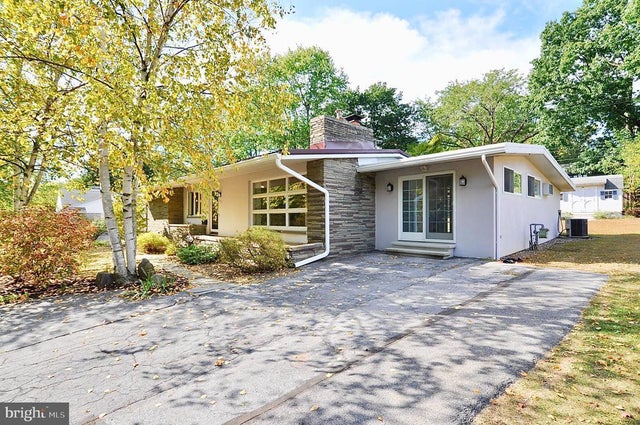 323 Bradley Ave, State College