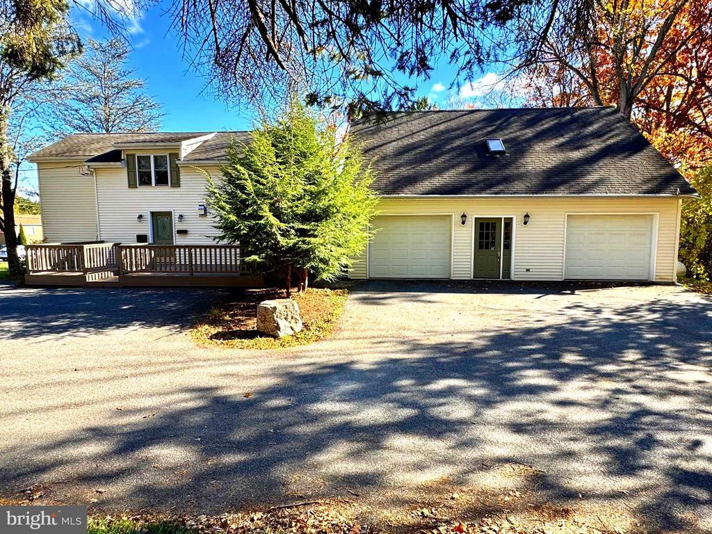 1836 Waddle Rd, STATE COLLEGE