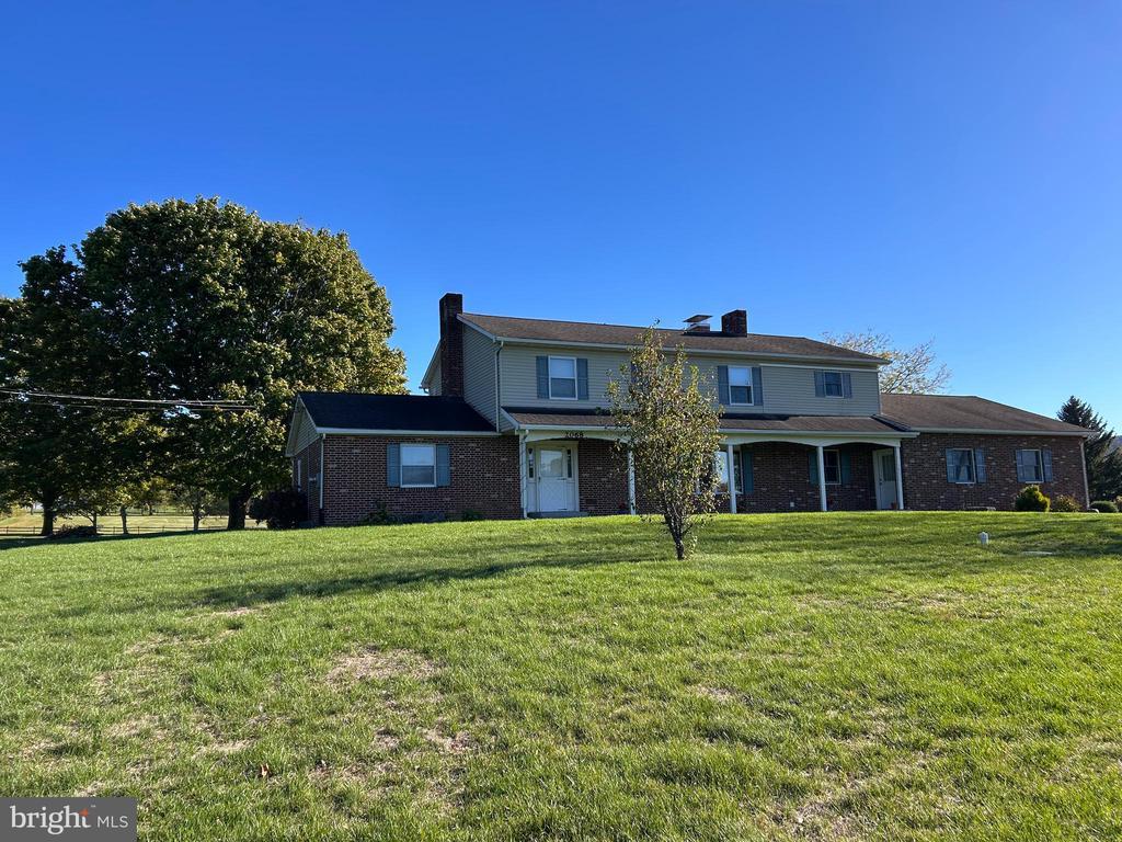 2068 Earlystown Rd, CENTRE HALL