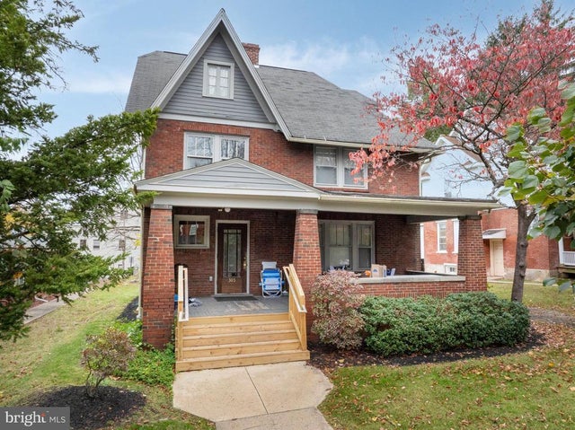 305 S Burrowes St, State College