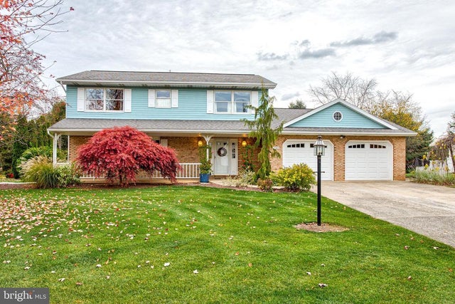 1765 Cambridge Dr, State College